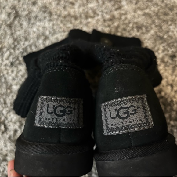 UGG Australia - Authentic Classic Cardy Boots - Picture 3 of 7
